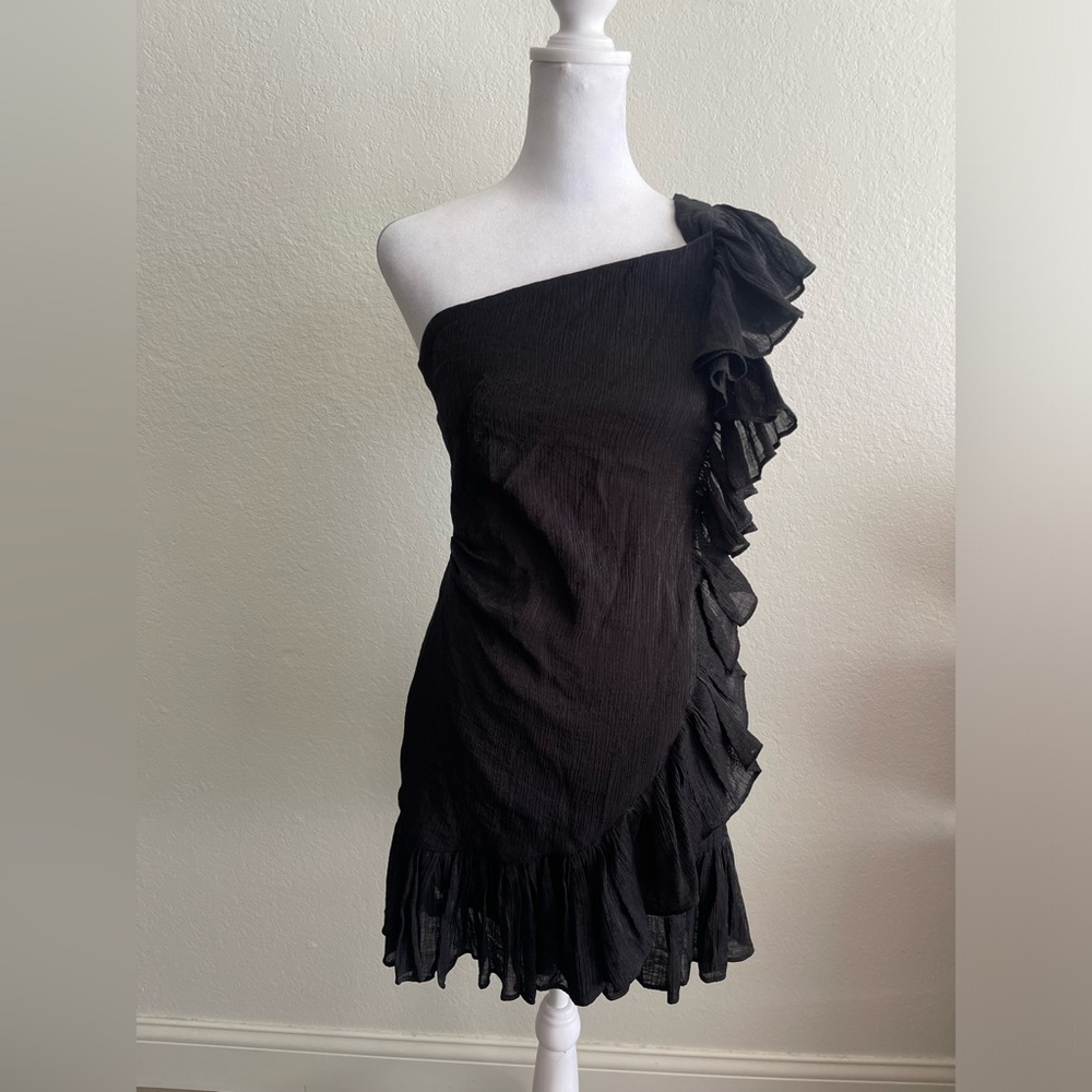 Elegant Black One-Shoulder Mini Dress